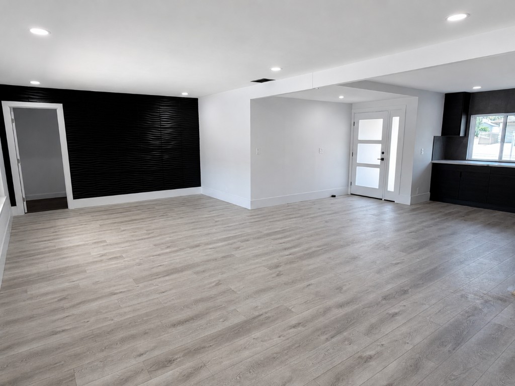 Living room — 1921 Wheaton Avenue
